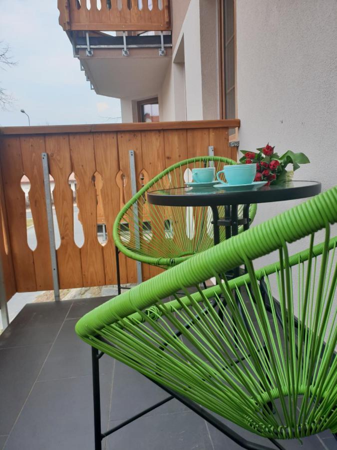 Apartamenty Blizej Chmur Blisko Centrum คาร์ปัตซ์ ภายนอก รูปภาพ